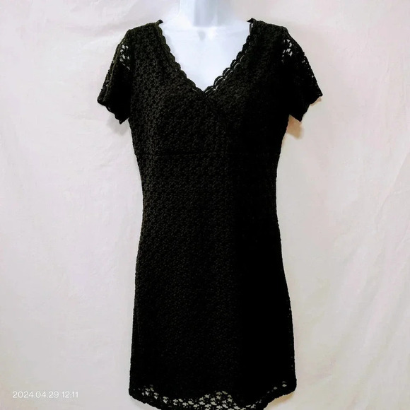 DW3 for David Warren Women's Size 6  Black Lace Minimalist Classic Lined Dress - Picture 2 of 12